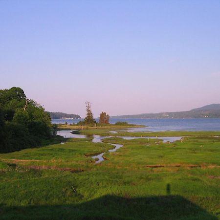 Inn The Estuary Nanoose Bay Exterior photo