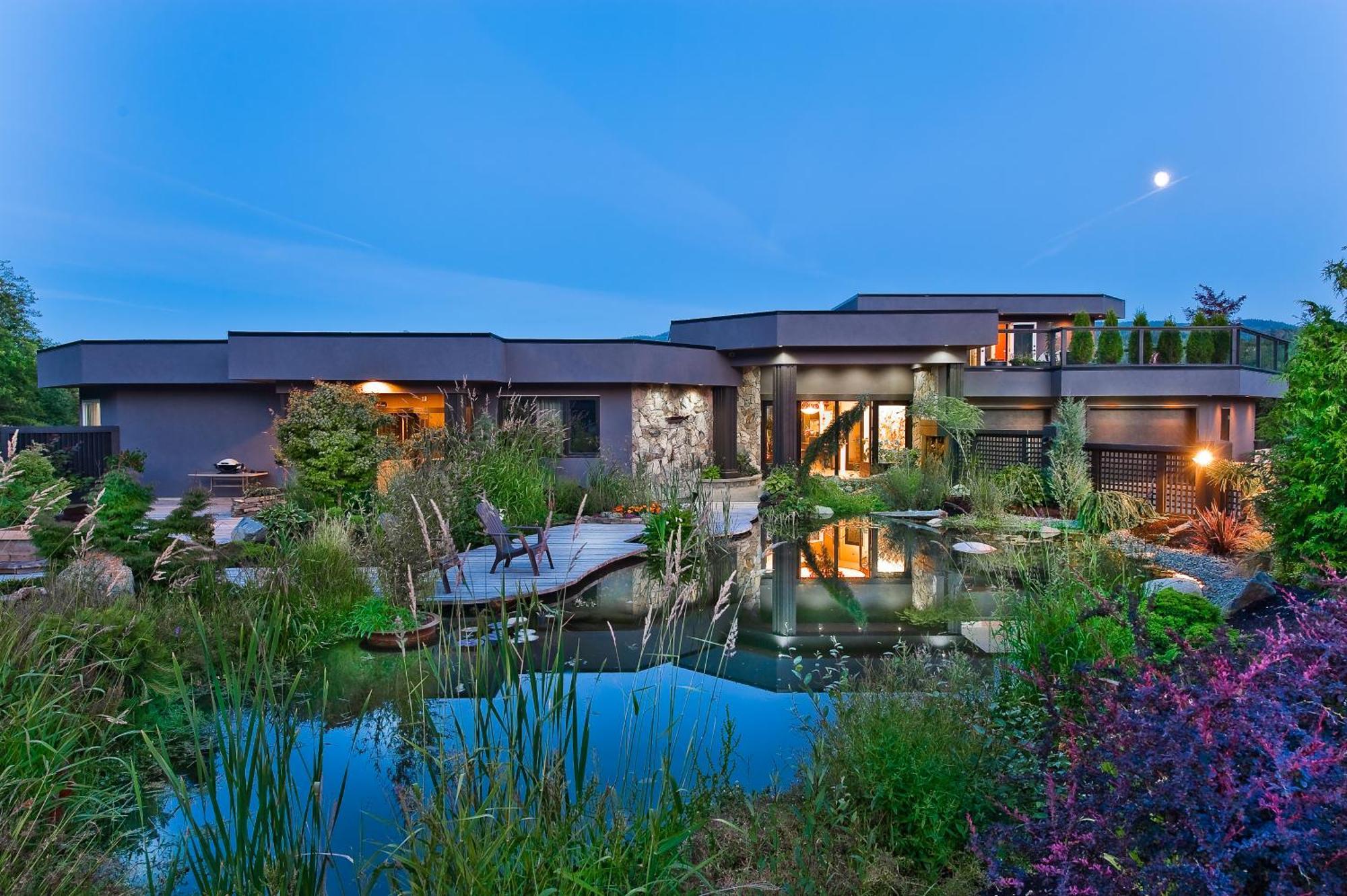 Inn The Estuary Nanoose Bay Exterior photo